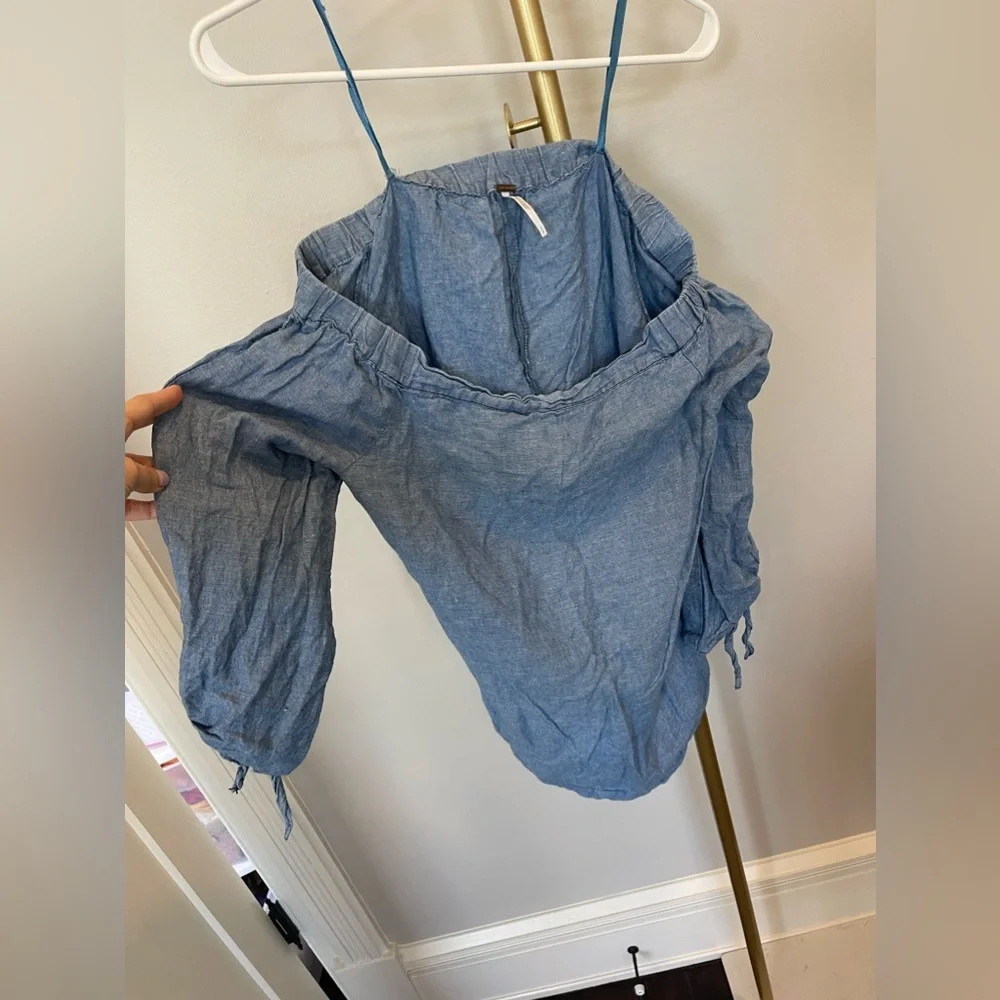 Free people off the shoulder chambray top, size small